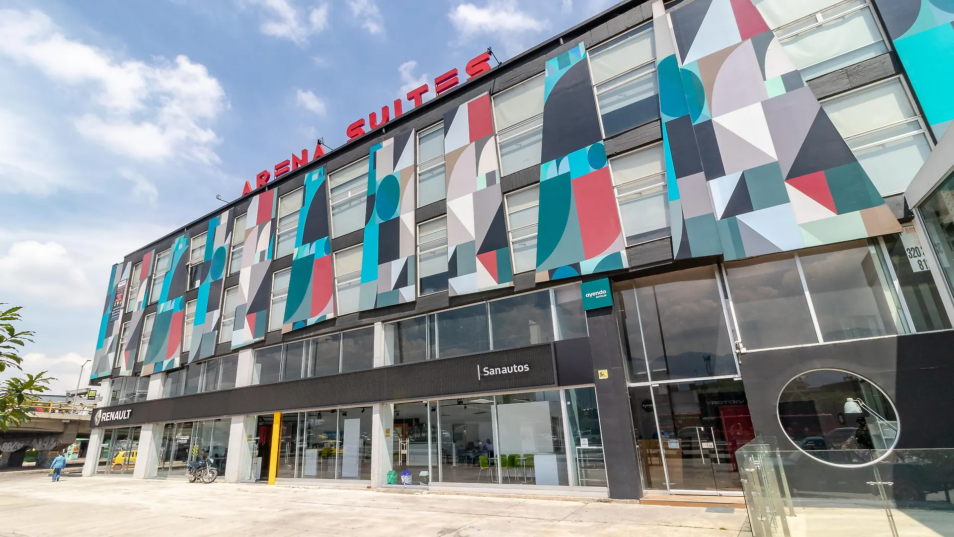 Hotel Arena Suites Movistar Arena contacts