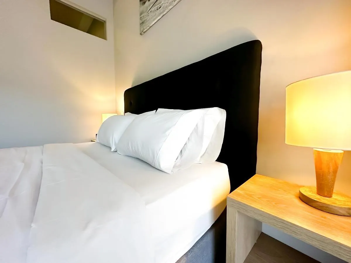 ***  Hotel Arena Suites Movistar Arena Bogota Colombia